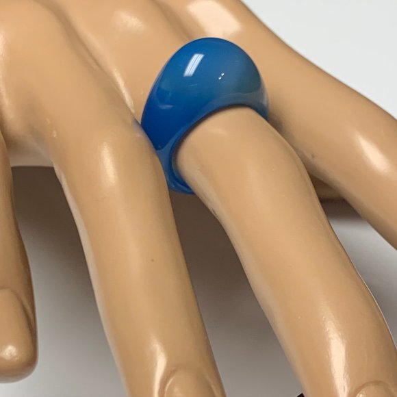 Blue Banded Agate Carved Dome Ring SZ 6 - Picture 2 of 7